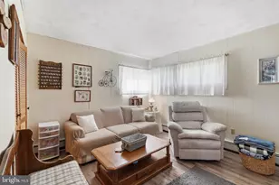 181 Lower Orchard Dr, Levittown, PA 19056 - Photo 18