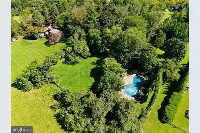 195 Woodhill Road, Newtown, PA 18940 - Photo 2