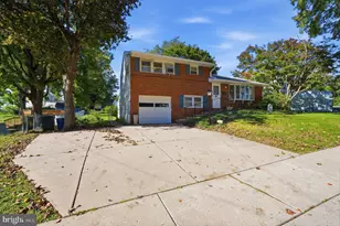 320 Rumpf Ave, Langhorne, PA 19047 - Photo 2