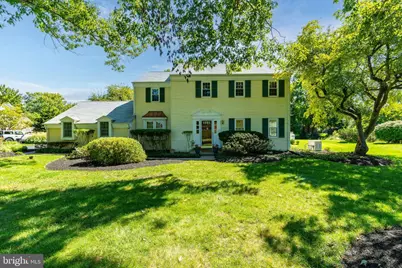7 Averstone Drive E, Washington Crossing, PA 18977 - Photo 1