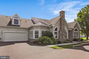 368 Shady Brook Dr, Langhorne, PA 19047 - Photo 2