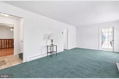 16 Tweed Road, Levittown, PA 19056 - Photo 6