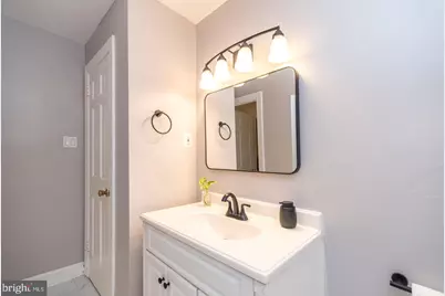 704 Yardley Commons, Yardley, PA 19067 - Photo 6
