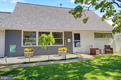 82 Kraft Lane, Levittown, PA 19055 - Photo 2