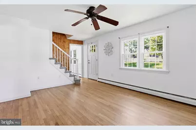 649 Hillcrest, Morrisville, PA 19067 - Photo 6