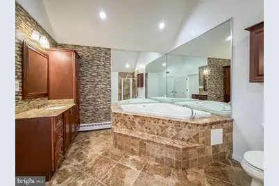 27 Violetwood Drive, Levittown, PA 19057 - Photo 22
