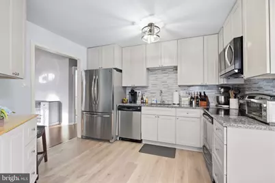 231 Oak Ridge Drive, Langhorne, PA 19047 - Photo 2