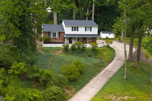 2544 Tulip Ln, Feasterville-Trevose, PA 19053 - Photo 2