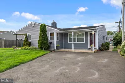 47 Glenwood Lane, Levittown, PA 19055 - Photo 2