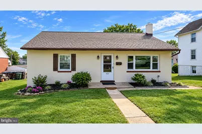 321 N 7th Street, Perkasie, PA 18944 - Photo 2