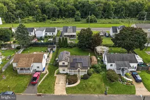 9 Patrician St, Levittown, PA 19057 - Photo 30