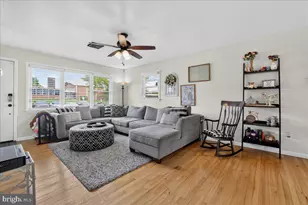 605 W Palmer St, Morrisville, PA 19067 - Photo 2