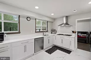 1009 Log College Dr, Warminster, PA 18974 - Photo 18