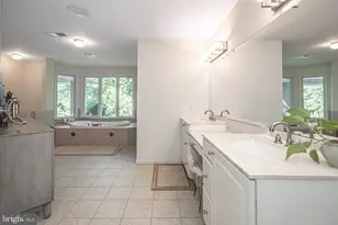 100 E Holland Rd, Holland, PA 18966 - Photo 48