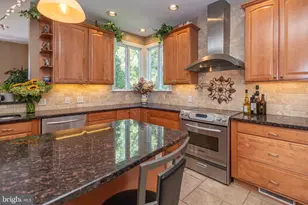 100 E Holland Rd, Holland, PA 18966 - Photo 30