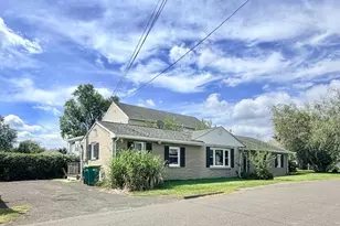 2565 Buffalo Ave, Feasterville-Trevose, PA 19053 - Photo 1