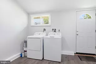 47 Mintleaf Rd, Levittown, PA 19056 - Photo 8