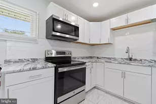 47 Mintleaf Rd, Levittown, PA 19056 - Photo 12