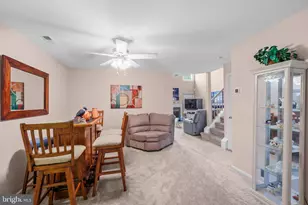 304 Holly Hill Ct, Warwick, PA 18974 - Photo 8