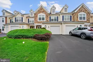 304 Holly Hill Ct, Warwick, PA 18974 - Photo 1
