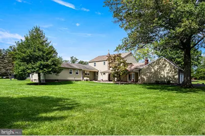 113 Glenwood Drive, Washington Crossing, PA 18977 - Photo 2