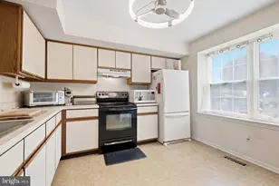 416 Bellows Ln, Feasterville-Trevose, PA 19053 - Photo 6