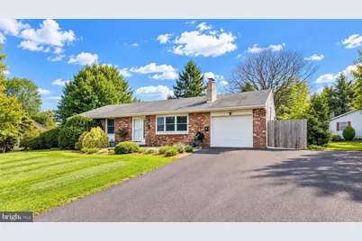 32 Holland Drive, Chalfont, PA 18914 - Photo 2