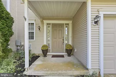 90 Cypress Place, Newtown, PA 18940 - Photo 2