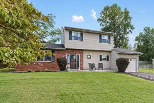 2051 Roselyn Dr, Feasterville-Trevose, PA 19053 - Photo 1