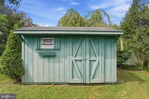 6 Seckelpear Rd, Levittown, PA 19056 - Photo 58