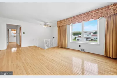 3242 Parkview Drive, Bensalem, PA 19020 - Photo 6
