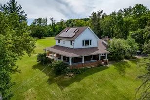 1404 Highpoint Rd, Coopersburg, PA 18036 - Photo 2