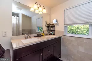 28 Inlet Rd, Levittown, PA 19057 - Photo 28