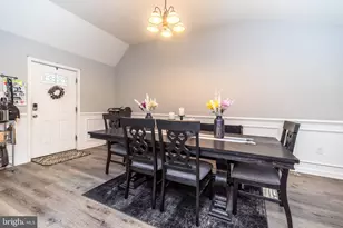 28 Inlet Rd, Levittown, PA 19057 - Photo 20