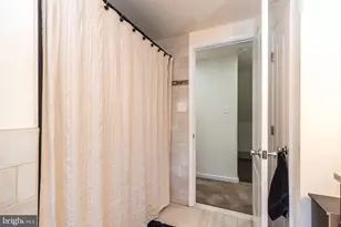 28 Inlet Rd, Levittown, PA 19057 - Photo 28
