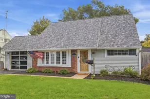 292 Indian Creek Dr, Levittown, PA 19057 - Photo 1