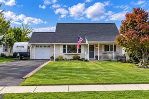 204 Elderberry Dr, Levittown, PA 19054 - Photo 1