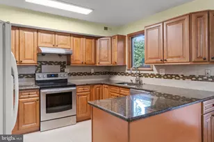 1023 Oldham Ct, Bensalem, PA 19020 - Photo 8