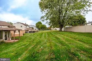 995 Hilltop Rd, Warminster, PA 18974 - Photo 18