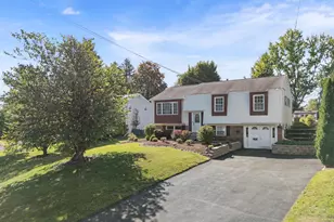 2120 Greyhorse Dr, Warrington, PA 18976 - Photo 2