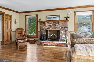 2793 E Fox Chase Cir, Doylestown, PA 18902 - Photo 8