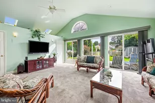 1021 W Pine St, Feasterville-Trevose, PA 19053 - Photo 2