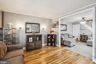 916 Cedar St, Bristol, PA 19007 - Photo 4