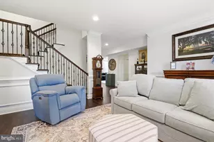 35 Rittenhouse Cir, Newtown, PA 18940 - Photo 6