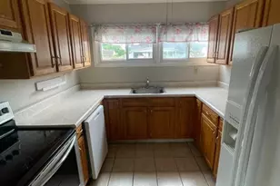 6 Cornflower Ln, Levittown, PA 19055 - Photo 6