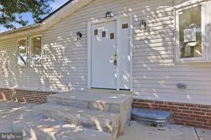543 Old Street Rd, Feasterville-Trevose, PA 19053 - Photo 2