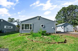 260 Thornridge Dr, Levittown, PA 19054 - Photo 1
