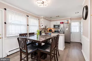 11 Fireside Ln, Levittown, PA 19055 - Photo 4