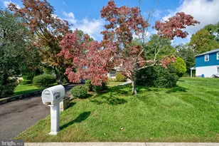694 Glen Rd, Warminster, PA 18974 - Photo 8