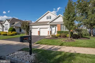 40 Sagebrush Ln, Langhorne, PA 19047 - Photo 2